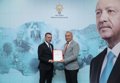 AK PARTİ DEMİRCİ'DE YENİ İLÇE BAŞKANI AÇIKLANDI