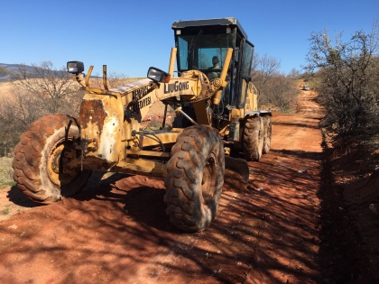 YAZ GELİYOR, DEMİRCİ BELEDİYESİ ÇİFTÇİLERİN İMDADINA KOŞUYOR