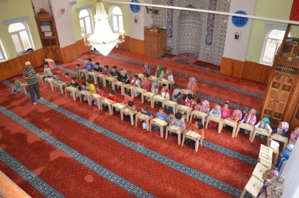 CAMİLER ŞENLENDİ, YAZ KUR'AN KURSLARI BAŞLADI