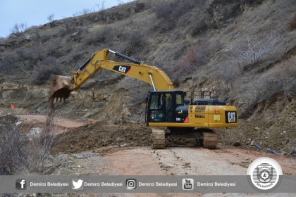 ÇÖKEN YOLDA ÇALIŞMALAR BAŞLADI