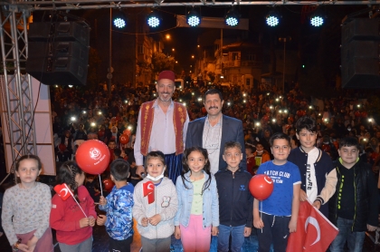 DEMİRCİ'DE ÇOCUKLAR EĞLENCE PROGRAMLARI İLE DOYASIYA EĞLENİYOR.