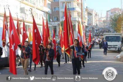 DEMİRCİ'DE 29 EKİM CUMHURİYET BAYRAMI COŞKUSU