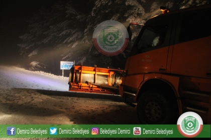 KAR DAĞLARI, EKİPLER YOLLARI MESKEN TUTTU