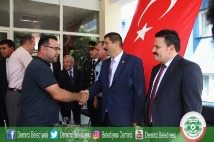 BAYRAMLAŞMA PROGRAMINA YOĞUN KATILIM