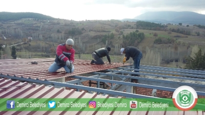 YANGINDA ZARAR GÖREN KONAK YENİLENİYOR