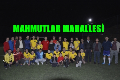 DEMİRCİ'DE HALI SAHA GECE MAÇLARI DEVAM EDİYOR