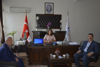 BAŞKAN SELÇUK'TAN, DEMİRCİ EĞİTİM FAKÜLTESİ DEKANI PROF. DR. SELHAN ÖZBEY'E ZİYARET