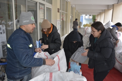  DEMİRCİ DEPREM BÖLGESİ İÇİN SEFERBER OLDU