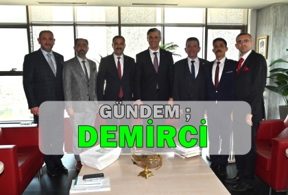 BAŞKAN KARA, BÜYÜKŞEHİR BELEDİYE BAŞKANI FERDİ ZEYREK'İ ZİYARET ETTİ 