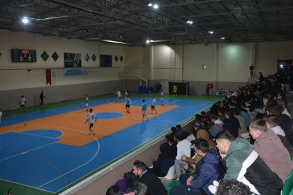 DEMİRCİ BELEDİYESİ FUTSAL TURNUVASI BAŞLADI