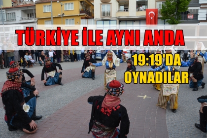 GÖSTERİLERİ İLE MEYDANI TİTRETTİLER