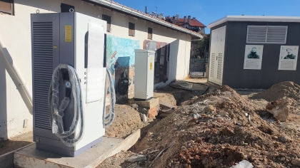 DEMİRCİ’YE İLK ELEKTRİKLİ OTOMOBİL ŞARJ İSTASYONU KURULUYOR.