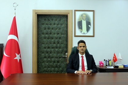 DEMİRCİ KAYMAKAMI ADEM KAYA, GÖREVİNE BAŞLADI