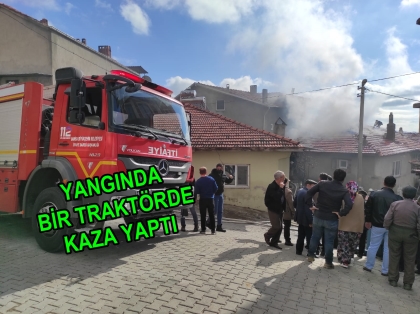 DEMİRCİ'DE EV YANGINI