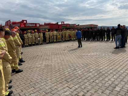 DEMİRCİ’DE ORMAN PERSONELİNE TATBİKATLI YANGIN EĞİTİMİ