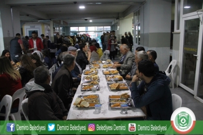 İFTARLAR DEMİRCİ GENÇLİK MERKEZİNDE