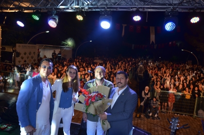 SANATÇI BORA DURAN, DEMİRCİ'Yİ MEST ETTİ.