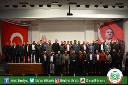 GAZETECİ TURGAY GÜLER VE PROF. DR. MEHMET ÇELİK'İN KONFERANSI'NA YOĞUN KATILIM