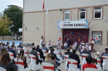 DEMİRCİ'DE İLKÖĞRETİM HAFTASI KUTLANDI