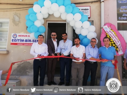 DEMİRCİ EĞİTİM-BİR-SEN YENİ HİZMET BİNASINDA