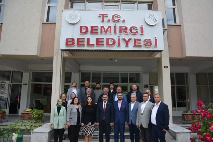 AK PARTİ MANİSA MİLLETVEKİLİ TAMER AKKAL'DAN, BAŞKAN ERKAN KARA'YA ZİYARET