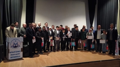 DEMİRCİ İMAM HATİP ORTAOKULU EZAN VE KURAN-I KERİM'İ GÜZEL OKUMA YARIŞMASINA KATILDI