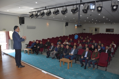 DEMİRCİ'DE YKS BİLGİLENDİRME TOPLANTISI YAPILDI