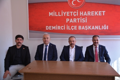  BAŞKAN ERKAN KARA'DAN MHP İLÇE TEŞKİLATINA BAYRAM ZİYARETİ 