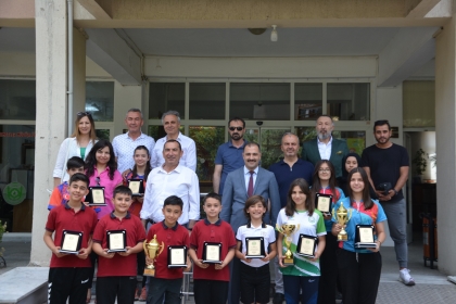 BAŞKAN ERKAN KARA, BAŞARIYI ÖDÜLLENDİRDİ