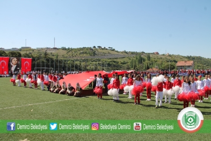 DEMİRCİ'DE 23 NİSAN COŞKUSU