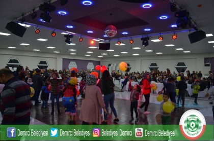 YERYÜZÜNÜN MELEKLERİ DOYASIYA EĞLENDİ