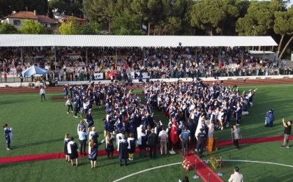 ÖĞRENCİLER MEZUNİYET COŞKUSU YAŞADI