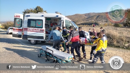 SALİHLİ YOLUNDA TRAFİK KAZASI, 1 YARALI