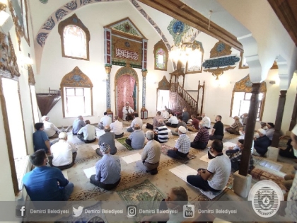 TARİHİ HACI HASAN CAMİ İBADETE AÇILDI