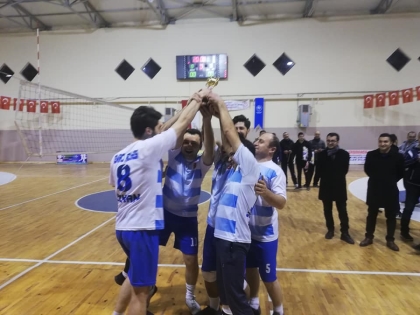 LİGİN ŞAMPİYONU ADLİYE